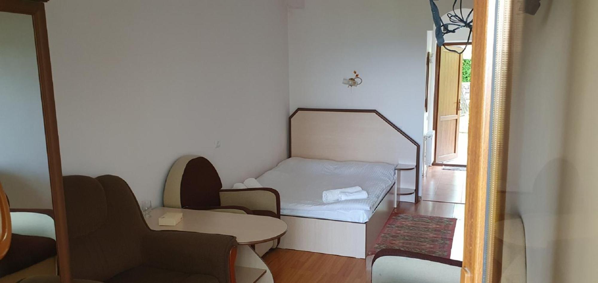 Odzun Hotel อาลาแวร์ดิ ภายนอก รูปภาพ